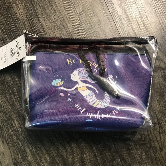⭐️🧜♀️Mermaid SeeThrough Printed 3-1 Cosmetic Bag - Picture 4 of 7